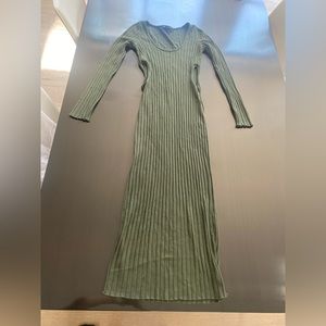 green long sleeve dress